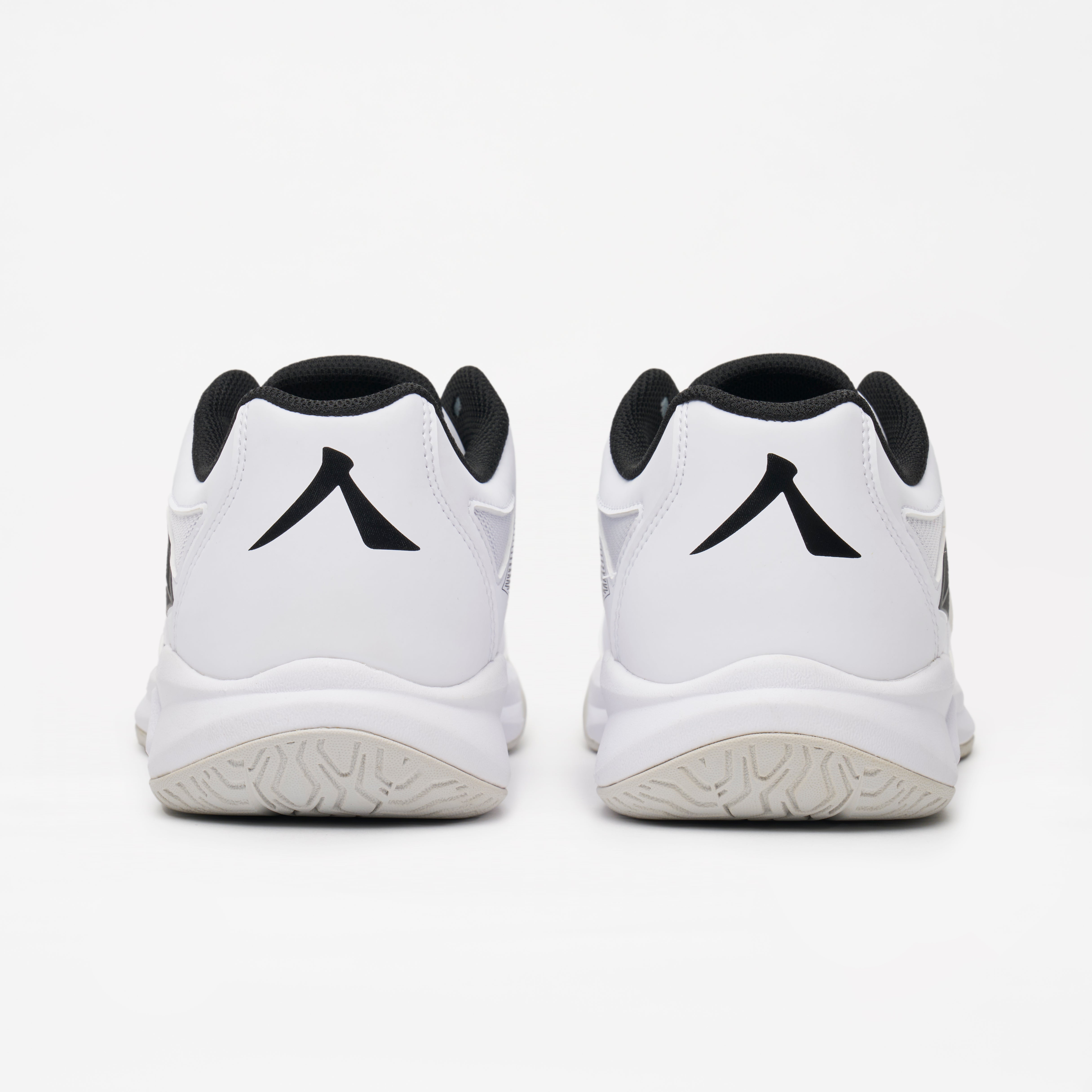 Takumi HardCourt White/Black