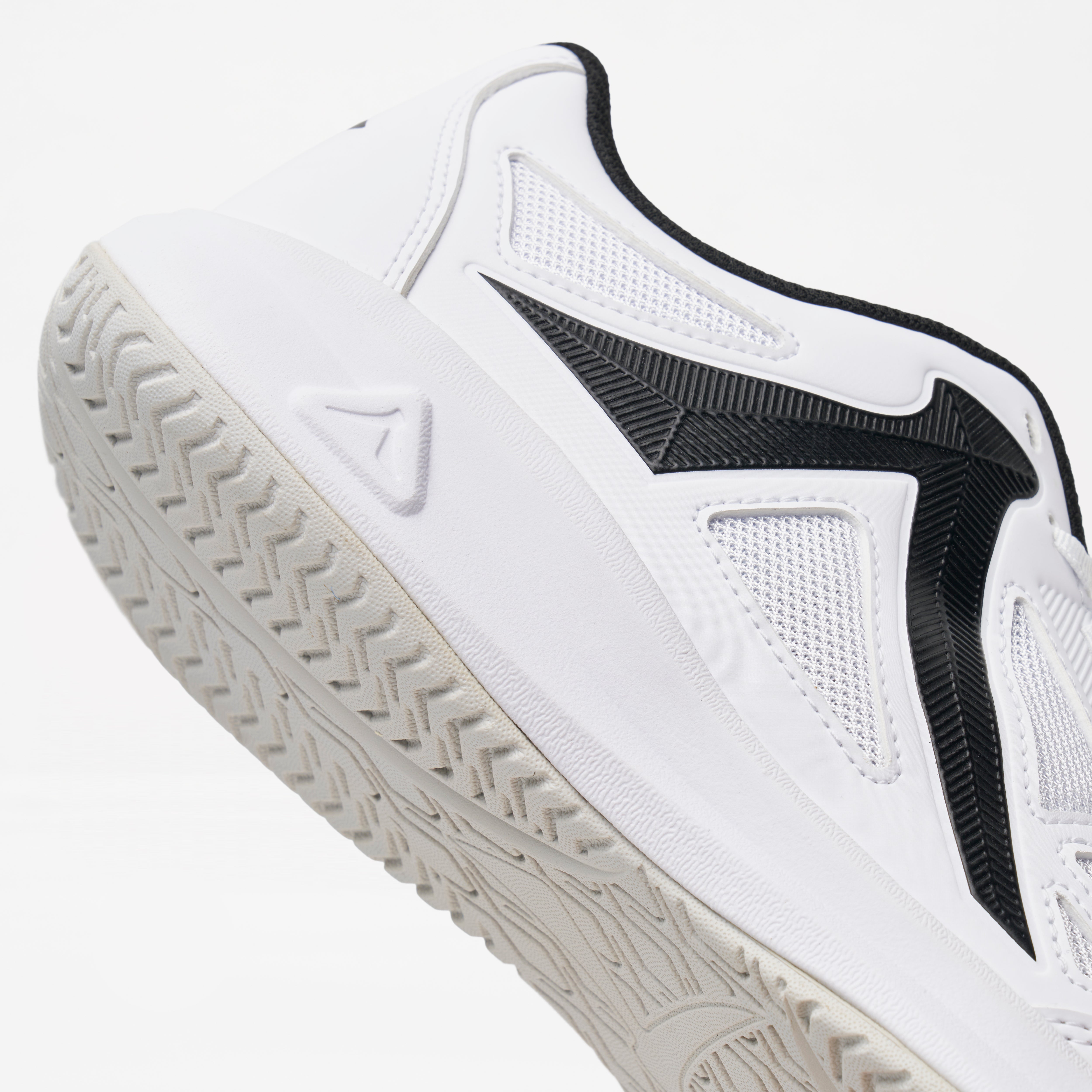 Takumi HardCourt White/Black